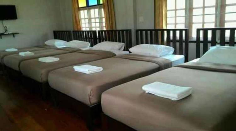 Resort Railumpoo Nakhon Sawan Eksteriør billede