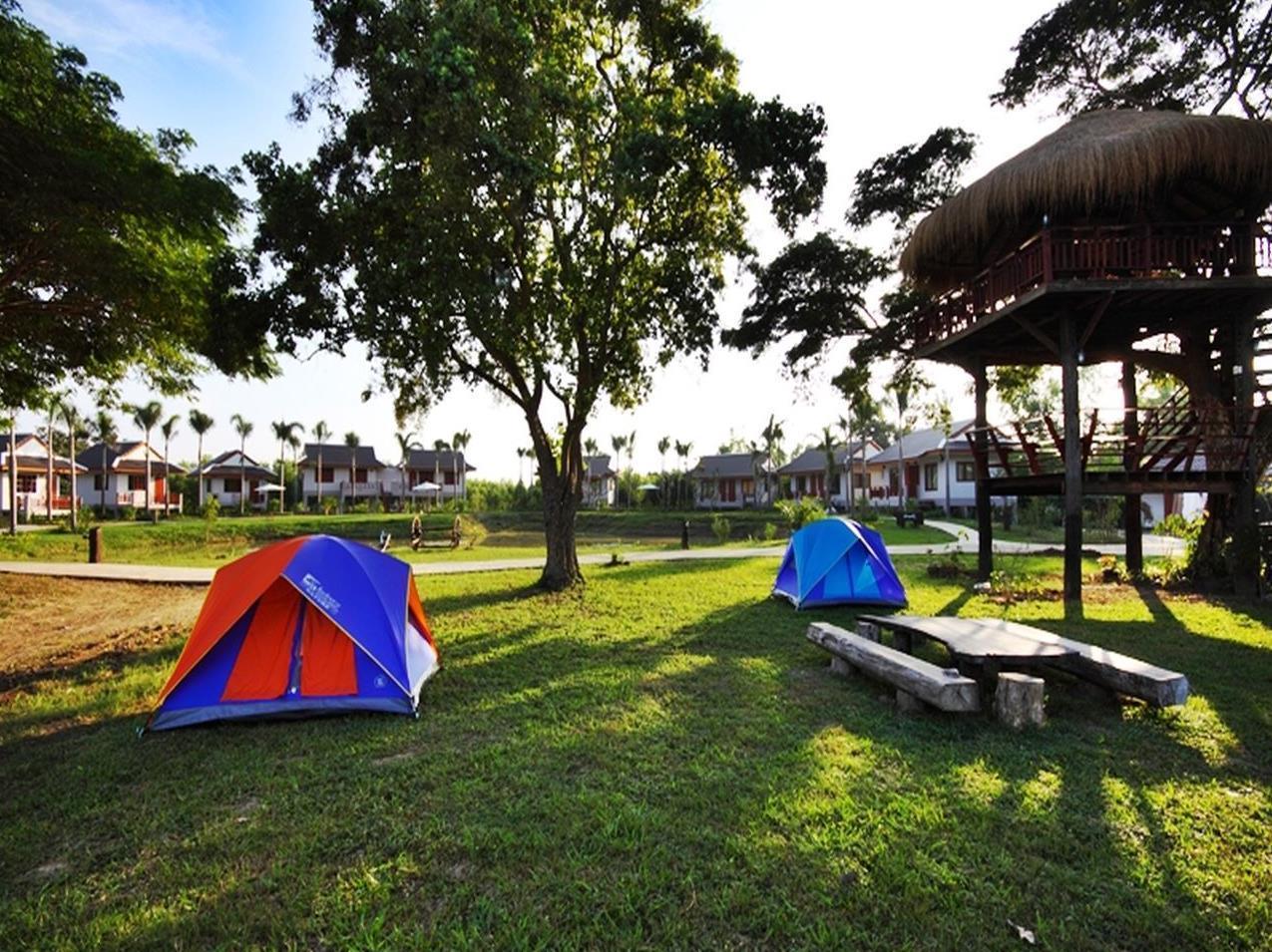 Resort Railumpoo Nakhon Sawan Eksteriør billede