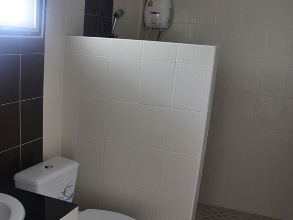Resort Railumpoo Nakhon Sawan Eksteriør billede